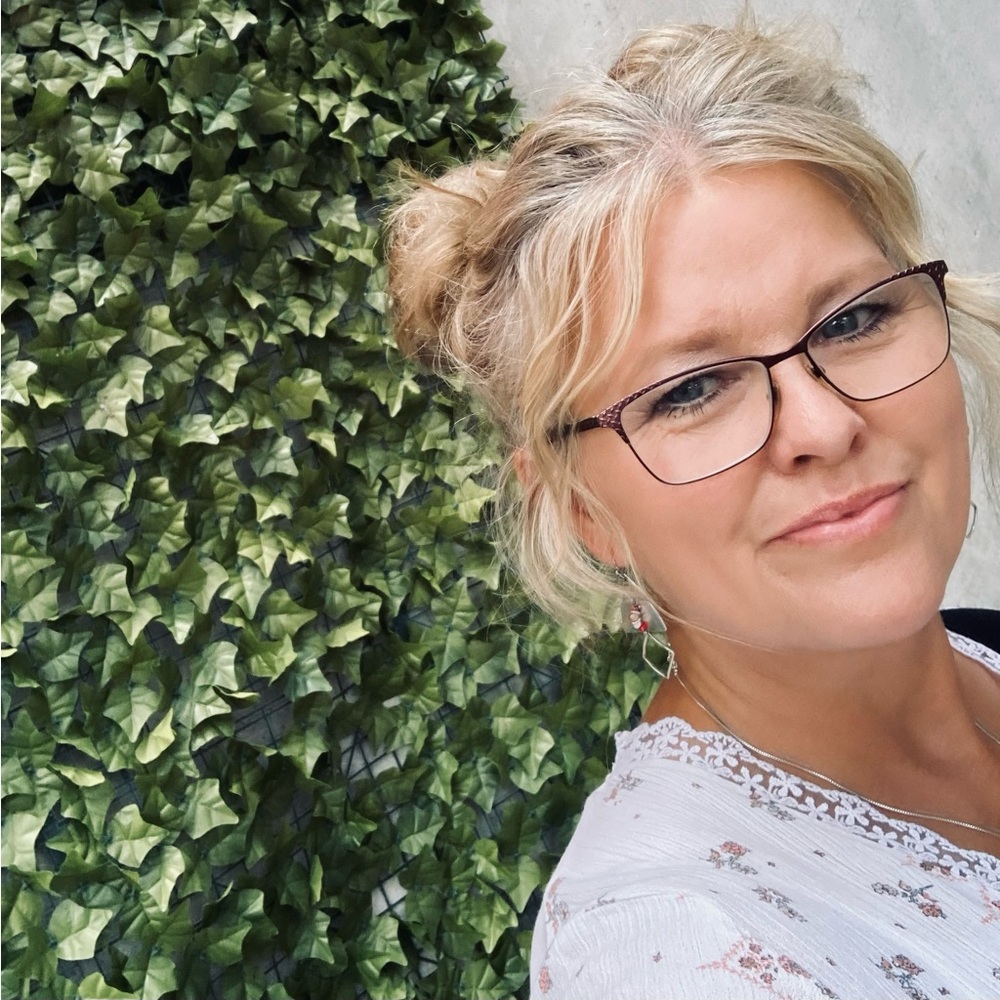 Meet your Posher, Katina